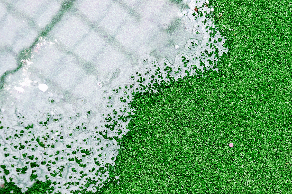 Drainage artificial grass